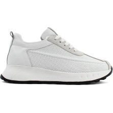 Kadın Beyaz Bağcıklı Kalın Tabanlı Süet Deri Sneaker