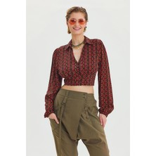 Gömlek Yaka Düğme Detaylı Crop Bluz