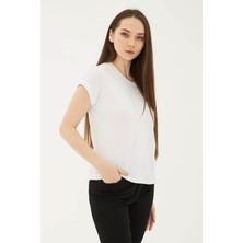 Fashion Friends Bisiklet Yaka Dökümlü Viskon Ekru Kadın T-Shirt 25Y0194K1