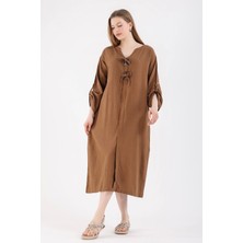 Süs Patlı Tokalı Keten Elbise-Kahve