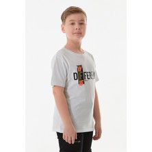 %100 Pamuk Different Yazı Baskılı Bisiklet Yaka Erkek Çocuk Tişört