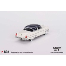 Mini Gt 1/64 Lincoln Capri 1954 Arctic White / Atlantic Blue MGT00631