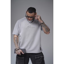 Kabartma Baskılı Garni Detaylı Reglan Kol Oversize Kalıp Unisex Tişört