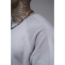Kabartma Baskılı Garni Detaylı Reglan Kol Oversize Kalıp Unisex Tişört