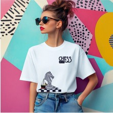 Book OrBook Stefan Zweig Satranç Çapraz Tasarım  Çift Iplik Dokumalı Rahat Kalıp Pamuk T-Shirt
