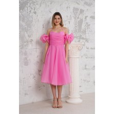 Kol Detaylı Boyundan Bağlamalı Midi Boy Pembe Abiye