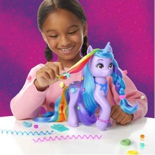 My Little Pony Izzy Moonbow Gökkuşaği Stili F8825