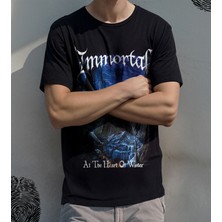 Butişört 'immortall - At The Heart Of Winters‘  Baskılı 'regular-Fit' Unisex Tişört