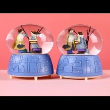 Ett Işıklı Müzıklı Kar Küresı Orta Boy