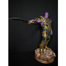 Thanos Figürü – Çift Kılıçlı El Yapımı Diorama Koleksiyon Heykeli (3d Baskı)