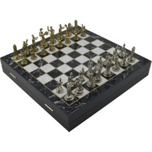 Storemax Orta Boy Metal Yunan Satranç Takımı Parlak ve Mermer Desenli Sandıklı Mdf Tahtası (36X36X6 Cm.)