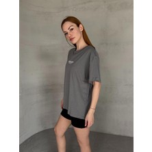 T-921 Füme The Brand Yazılı Enjeksiyon Baskı Bisiklet Yaka Tişört
