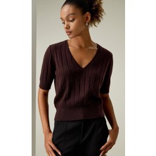 Kahverengi V Yaka Örgülü Kadın Triko Tişört MG2369