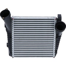 Audi Q7 3.0 Tdı Quattro Turbo Radyatörü Sol Behr