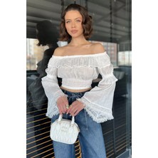 Gülseli Kadın Yaka ve Bel Büzgülü Fırfırlı Crop Top Bluz