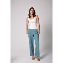 Amida Kadın Atlet Beyaz Likralı Slim Fit Kalın Askılı - 2505