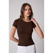 Kadın T-Shirt Likralı Slim Fit Kısa Kol Bisiklet Yaka Kahve Basic - 2503