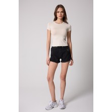 Kadın T-Shirt Likralı Slim Fit Kısa Kol Bisiklet Yaka Krem Rengi Basic - 2503