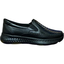 Kristal Dım.1212 Tam Ortopedik Içi Dışı  Deri Ekstra Hafif Rugan Kadın Ayakkabı