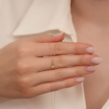 Luminis 14 Ayar Altın Kadın Figürlü Kolye – Zarafetin Simgesi