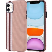 iPhone 11 Kılıf Kablosuz Şarj Özellikli Karbon Fiber Görünümlü Nekst Kapak