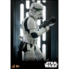 Hot Toys Stormtrooper With Death Star Environment Sixth Scale Figure Set