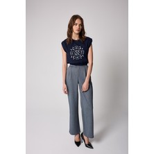 Kadın T-Shirt Lacivert Beli Lastikli Vatkalı Görünümlü Önü Nakışlı Basic - 2507