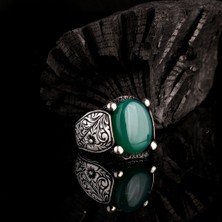 Yeşil Akik Taşlı Kalem Işleme Model 925 Ayar Gümüş Erkek Yüzük