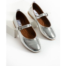 Pita Piton Desenli Yuvarlak Burun Kadın Babet