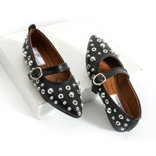 Neva'nın Butiği Tramo Trok Aksesuarlı Tek Bant Sivri Burun Kadın Babet