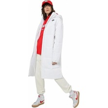Nike Wmns Mont Nsw Tf Thrmr Clsc Parka (FB7675-100) Bir Beden Küçük Almanızı Öneriyoruz