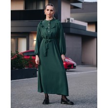 MecModest Kadın Çağla Yeşili Önü Düğmeli Kuşaklı Yakası Fırfırlı Jessica Ayrobin Elbise Şık