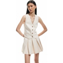 Koton A Kesim Kolsuz V Yaka Düğmeli Pileli Mini Yelekli Elbise