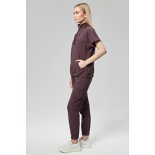 Extreme Cool Woman - Premium Çift Yön Likralı Doktor Hemşire Forma Takımı Scrubs Üniforma Cerrahi Takım (Kadın), Mürdüm