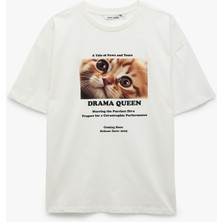 Koton Kısa Kollu Bisiklet Yaka Pamuklu Kedi Baskılı Oversize Tişört