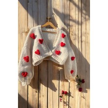 El Örgüsü Amigurumi Kalpli Hırka