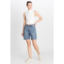Slim Fit Dar Kesim Normal Bel Mavi Bermuda Jean Kot Şort