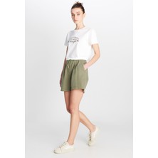 Relaxed Fit Geniş Kesim Yumuşak Dokulu Bağcıklı Haki Şort