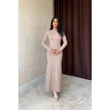 Fevien Bej Vücudu Saran Uzun Elbise