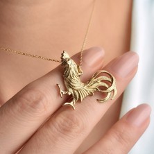 Nox Jewelry 14 Ayar Altın Mikron Kaplama Horoz Figürlü Gümüş Kolye – Vintage Detaylı Şık Tasarım - CN00443