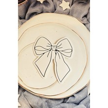 Pekshop Siyah Beyaz Fiyonk Şekilli İsim Kartı Masa İsimliği 12LI Kalemle Yazılabilir Özel Tasarım