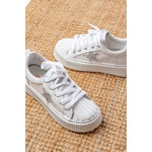 Ellolita Luxury Shoes DM-7100  Beyaz Bağcıklı Termo Taban Taş Aksesuarlı Günlük Spor Ayakkabı