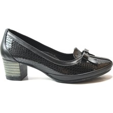 Beety 5766  Deri Siyah Anatomik Kısa Kalın Topuklu Kadın Ayakkabı