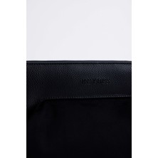 Heybes Kadın Siyah Deri Detaylı Süet Clutch El Çantası