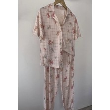 Pembe Fiyonk Desenli Pijama Takımı