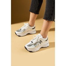 Pembe Potin Taş Detaylı Rahat Taban Bağcıklı Kadın Sneaker 36-874-25