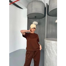 Osy Modal Yumuşak Dokulu Kumaş Kısa Kollu Bluz Rahat Pantalon Ikili Takım- Kahverengi