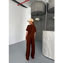 Osy Modal Yumuşak Dokulu Kumaş Kısa Kollu Bluz Rahat Pantalon Ikili Takım- Kahverengi