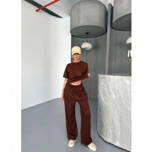 Osy Modal Yumuşak Dokulu Kumaş Kısa Kollu Bluz Rahat Pantalon Ikili Takım- Kahverengi