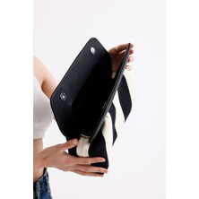 Heybes Kadın Siyah Çizgi Desenli Kanvas Clutch El Çantası